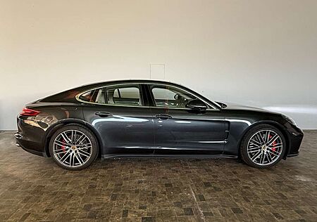 Porsche Panamera Turbo 4S, Pano, LED-Matrix, Bose, Pano, Leder