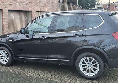 BMW X3 xDrive 20 d BiXenon AHK Sport Scheckheft Bluetooth