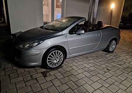 Peugeot 307 CC 140 JBL Insp., Batterie, TÜV - NEU