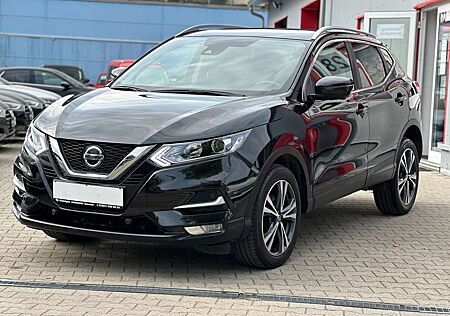 Nissan Qashqai 1.7 dCi*4x4 AWD*Automatik*AHK*Panorama*Navi*SR+WR