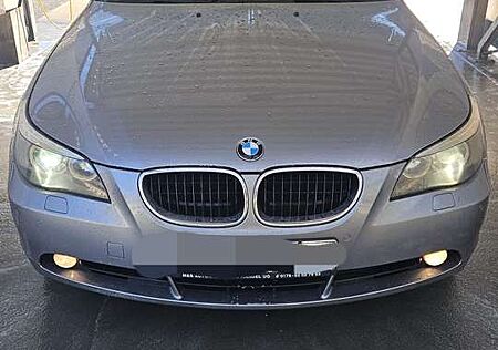 BMW 525i 525 Touring Aut.