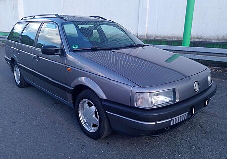 VW Passat Variant Volkswagen 1.8 GL Oldtimer H-Zulassung 1Hand Tüv neu