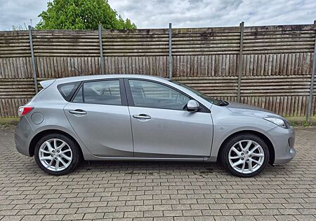 Mazda 3 gebraucht kaufen Mazda 3 1.6 Diesel, Viele Extras, AHK, SHZ, Xenon