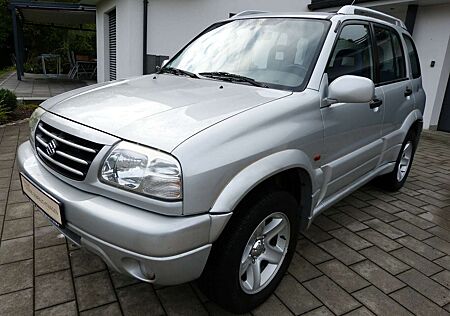Suzuki Grand Vitara 2.0 [KLIMA/SHZ/AHK/ALLRAD]