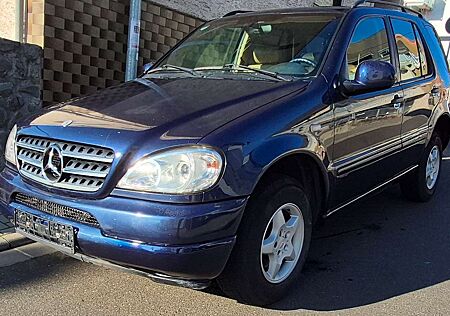 Mercedes-Benz ML 320 Leder, Klima, Navi, AHK, Allwetterr. Tüv neu