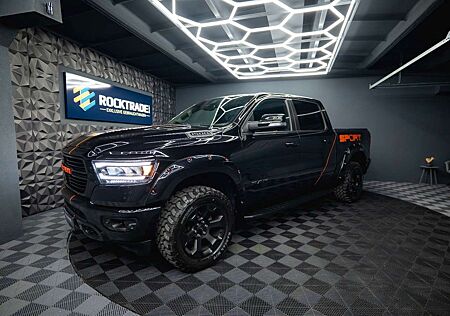 Dodge RAM 5.7 V8 HEMI 4x4 OFFROAD Night-Paket *LED*