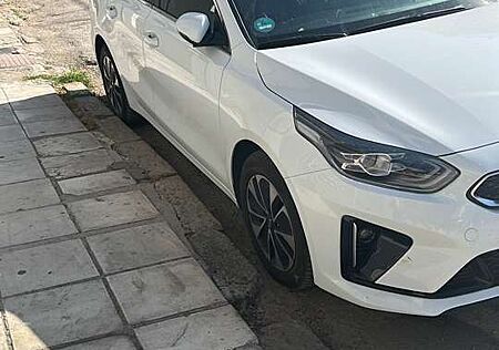 Kia XCeed Ceed SW / cee'd SW Ceed SW 1.6 GDI DCT OPF Plug-in-Hybrid Vision