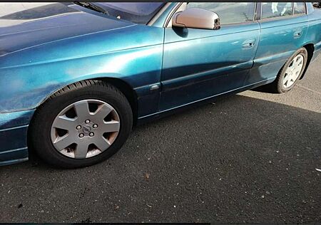 Opel Omega 2,2