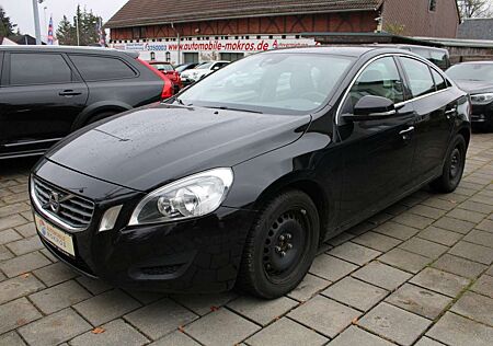 Volvo S60 T4 Momentum Navigation Tempomat Klimaautomatik PDC