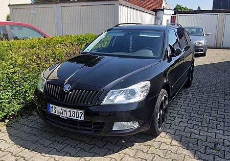 Skoda Octavia II Combi Diesel Combi 2.0 TDI DPF Elegance