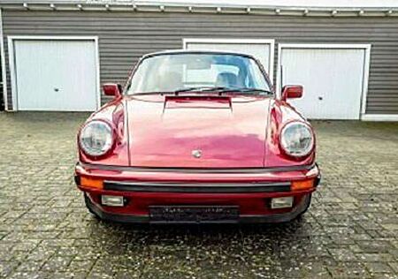 Porsche 911 Carrera
