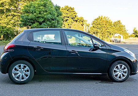 Peugeot 208 5-Türer PureTech 82 Start