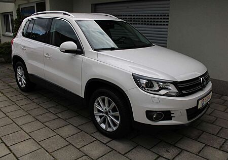 VW Tiguan Volkswagen 2.0 TDI Sport & Style BiXenon Alcantara Navigation