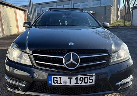 Mercedes-Benz C 220 AMG-LINE , Vollausstattung , Pano..