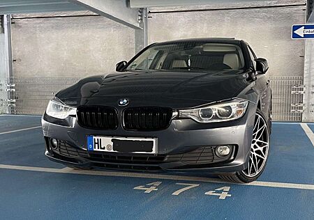 BMW 320d 320 xDrive Aut. Head Up Display Schiebedach.