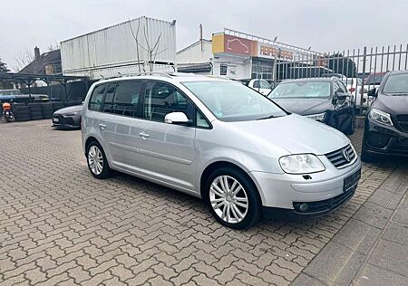 VW Touran Volkswagen Highline 2.O *AUTOMATIK*BI-XENON*TEMPOMAT