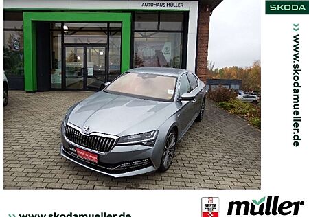 Skoda Superb Lim. L&K 4x4 200kW NAVI Parklenkassistent