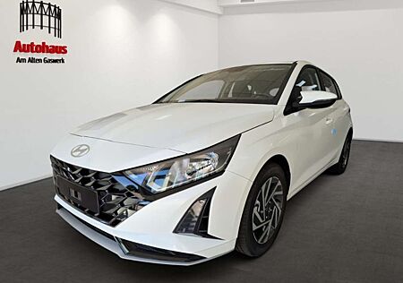 Hyundai i20 TREND AUTOMATIK+NAVI+SITZHZG+LENKRADHZG+APPLE/ANDR