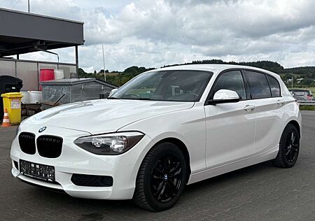 BMW 116 Top Gepflegt *Garantie* 1Hand Navi PDC Alu