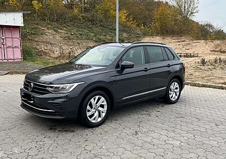 VW Tiguan Volkswagen Life