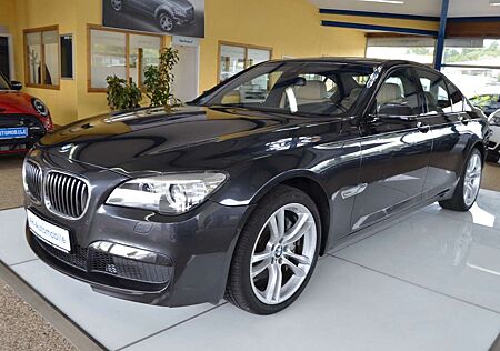 BMW 740 d xDrive M-PAKET Bi-XENON / SOFT-CLOSE / HUD
