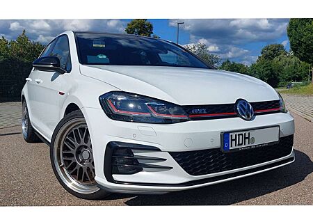 VW Golf GTI Volkswagen (BlueMotion Technology) Performance