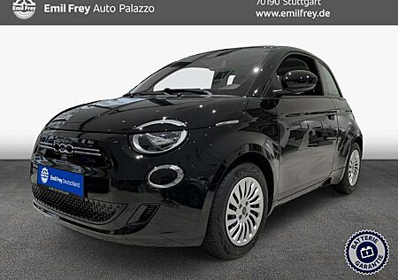 Fiat 500E Action
