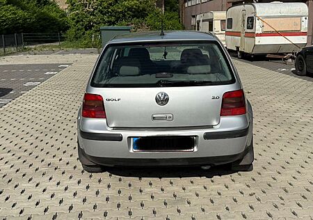 VW Golf Volkswagen 2.0