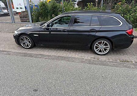 BMW 535 i Touring/A. Navi+Xenon+Leder+PDC