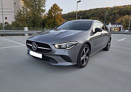 Mercedes-Benz CLA 180 Shooting Brake 7G-DCT Progressive