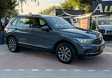 VW Tiguan Volkswagen Life 1.5*Aut.*Navi*Panorama*LED*ACC*SHZ