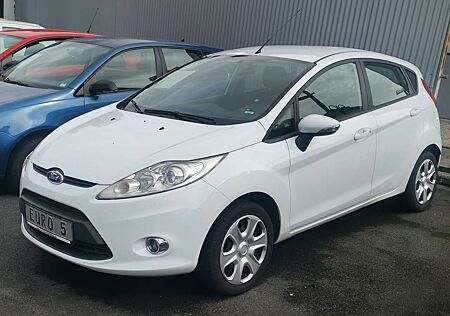 Ford Fiesta Champions Edition 4 Türig / Gepflegt