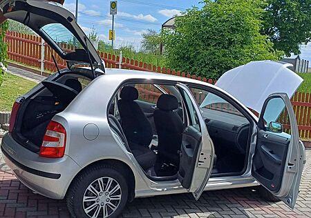 Skoda Fabia Fließheck 1.4 16V Automatik Classic