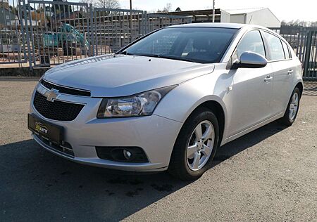 Chevrolet Cruze Hatchback LT