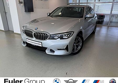 BMW 320 i Limousine Luxury-Line Navi HUD PDC