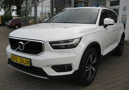 Volvo XC 40 XC40 2.0 Hybrid Momentum 2WD