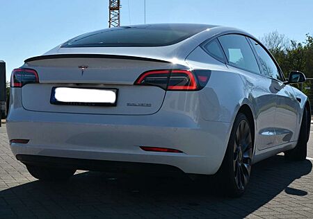 Tesla Model 3 Langstreckenbatt. Allradantrieb Dual Motor Perform