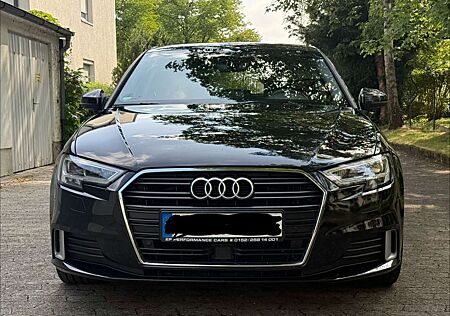Audi A3 Sportback 35 TDI S tronic Navi LED ACC SHZ PDC