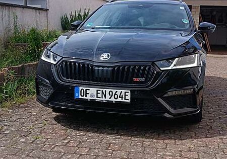 Skoda Octavia Combi 1.4 TSI iV DSG RS