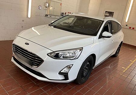 Ford Focus Turnier Titanium 1.0 Eco NAVI/PDC/BT/SHZ/