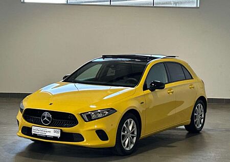 Mercedes-Benz A 250 e BURMESTER+NAVI+KAMERA+PANO+LEDER+LED