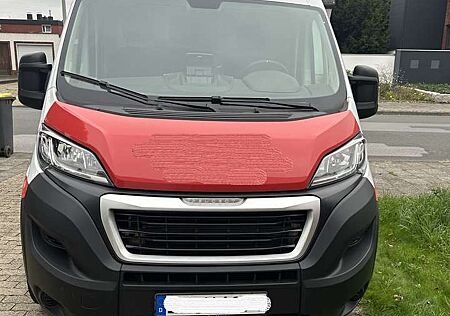 Peugeot Boxer 2.2 BlueHDi 140 L2H2