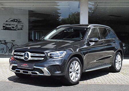 Mercedes-Benz GLC 220 d 9G-TRONIC! PANORAMA! DISTRONIC! LED! LEDER!