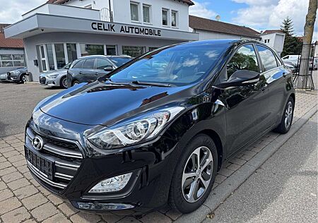 Hyundai i30 blue Passion Tempomat