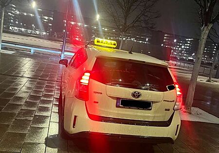 Toyota Prius + Taxi