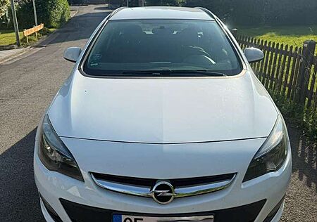 Opel Astra 1.7 CDTI DPF ecoFLEX Sports TourerStart/Stop 105g