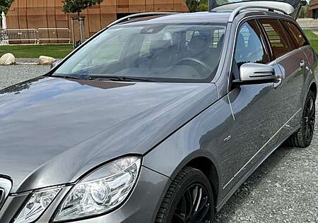 Mercedes-Benz E 350 CGI BlueEfficiency 4Matic (212.288)
