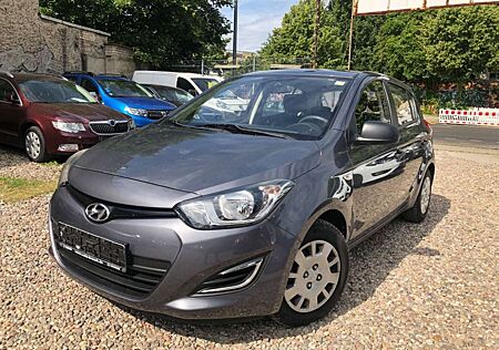 Hyundai i20 FIFA World Cup Edition-KLIMA-SR-WR-TÜV NEU