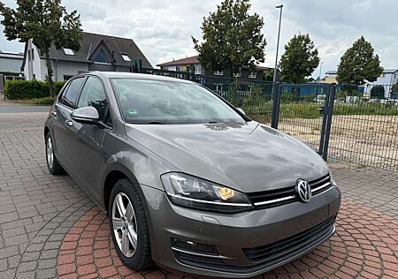 VW Golf Volkswagen Comfortline BMT XENON+TÜV NEU+SHZ+PDC