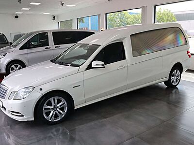Mercedes-Benz E 250 Kuhlmann Cars Bestattungswagen / Leichenwagen